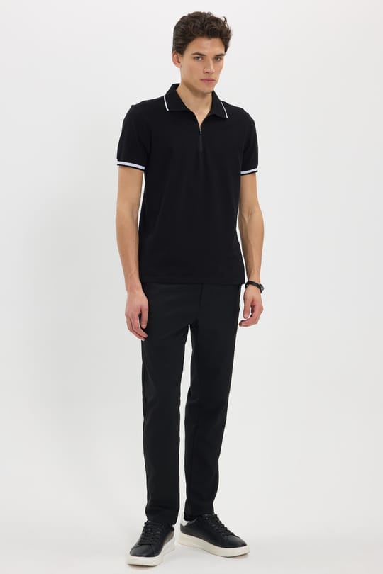 Erkek Slim Fit Dar Kesim %100 Pamuk Jakarlı Düz Yaka ve Kol Detaylı Siyah Polo Yaka Tişört