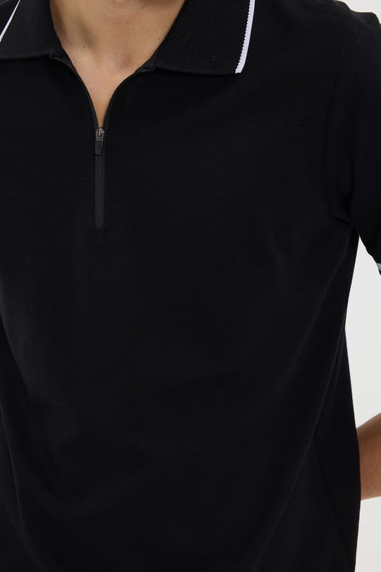 Erkek Slim Fit Dar Kesim %100 Pamuk Jakarlı Düz Yaka ve Kol Detaylı Siyah Polo Yaka Tişört