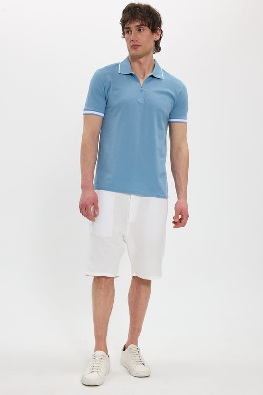 Erkek Slim Fit Dar Kesim %100 Pamuk Jakarlı Düz Yaka ve Kol Detaylı Mavi Polo Yaka Tişört
