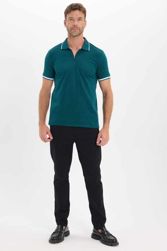 Erkek Slim Fit Dar Kesim %100 Pamuk Jakarlı Düz Yaka ve Kol Detaylı Yeşil Polo Yaka Tişört