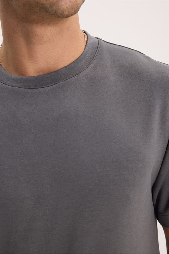 Erkek Regular Fit Rahat Kesim Ekstra Soft Modal Kumaş Bisiklet Yaka Kısa Kollu Gri Tişört