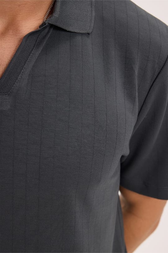 Erkek Slim Fit Dar Kesim Pamuklu Kısa Kollu Çizgili Antrasit Polo V Yaka Tişört