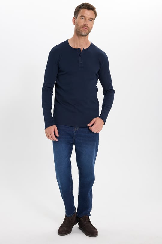 Erkek Standart Fit Normal Kesim Uzun Kollu Pamuklu Lacivert Düğmeli Henley Yaka Sweatshirt