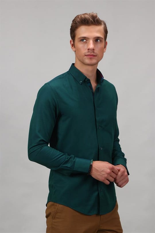 Erkek Slim Fit Dar Kesim Uzun Kollu Pamuklu Oxford Doku Kolay Ütülenebilir Yeşil Düğmeli Yaka Gömlek