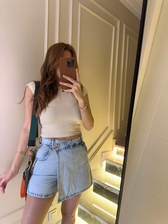Açık Kar Yıkama Asimetrik Kot Şort Etek