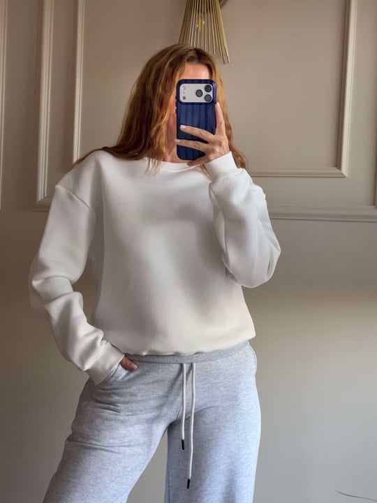 Kadın Bisiklet Yaka Şardonlu Sweatshirt - Beyaz