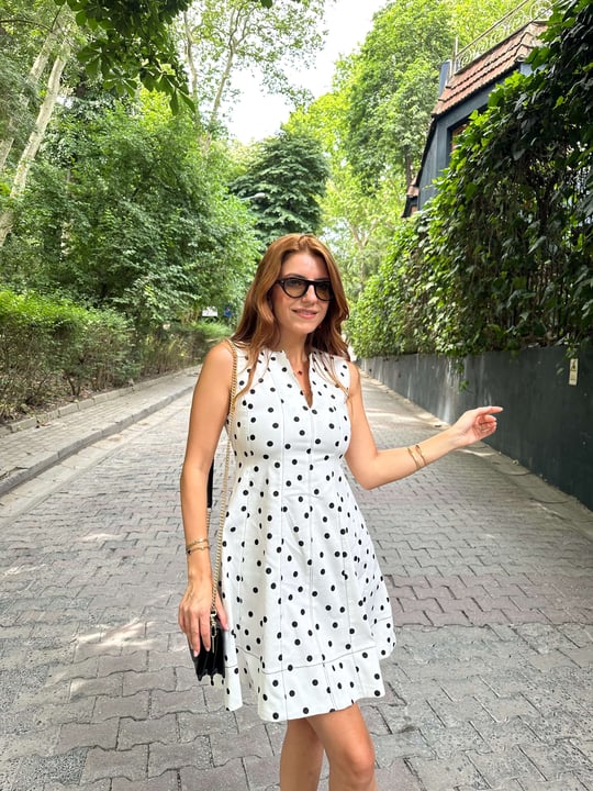 Sırt Fermuar Detay Puantiyeli Elbise