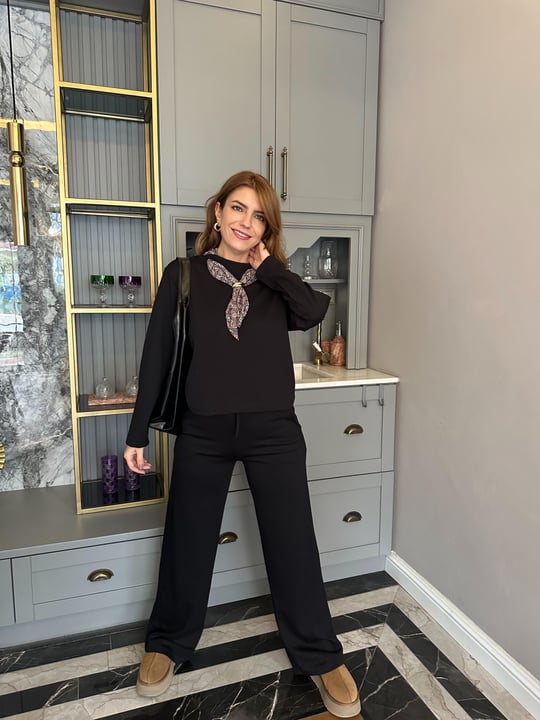 Siyah Fularlı Pamuk Kumaş Takım
