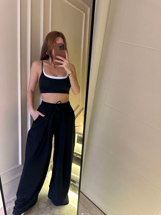 Siyah Pileli Şalvar Eşofman