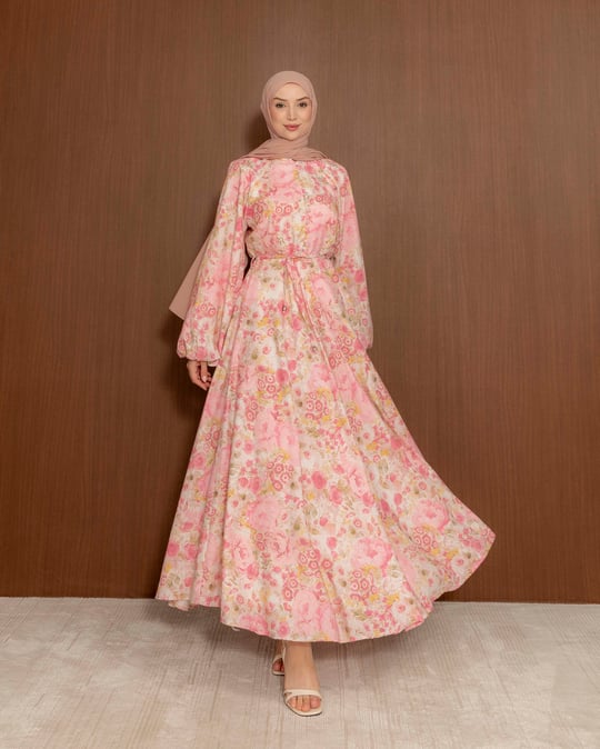 Desenli Pembe Elbise