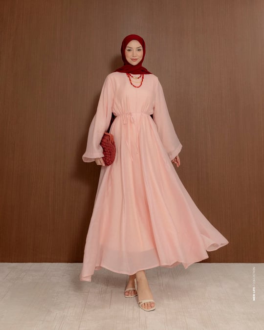 Koppelo Pembe Elbise