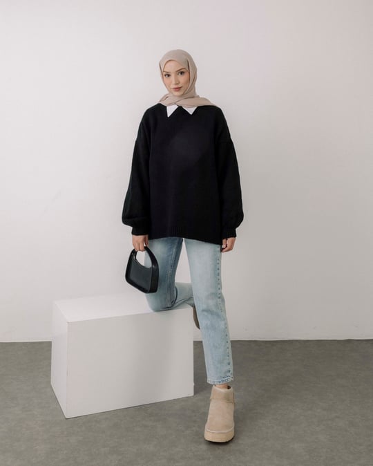 Oversize Siyah Triko Kazak