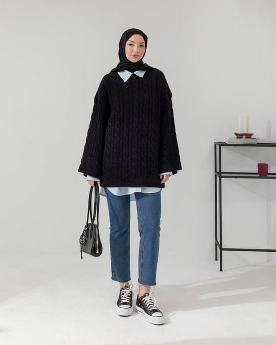 Saç Örgü Siyah Triko Kazak