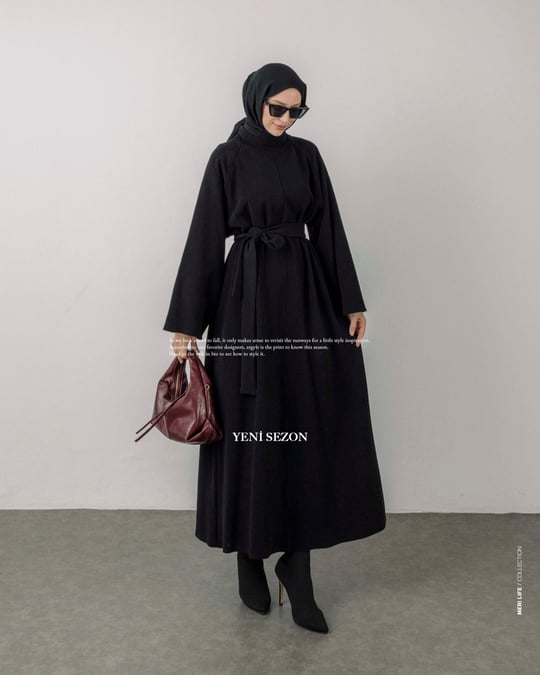 Talin Oversize Siyah Elbise