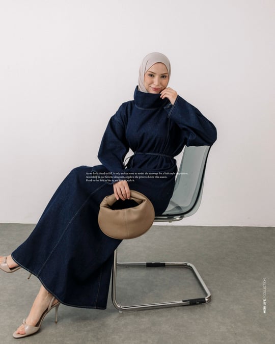 Yaka Detaylı Lacivert Denim Elbise