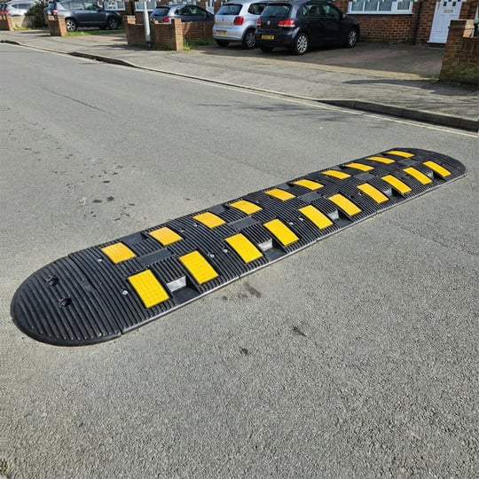 Kauçuk Hız Kesici, Yol Kasisi 4 Bantlı - 2 Metre Set