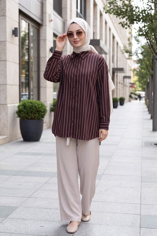 Womens Striped Button-Front Oval Cut Linen Look Shirt - Plum