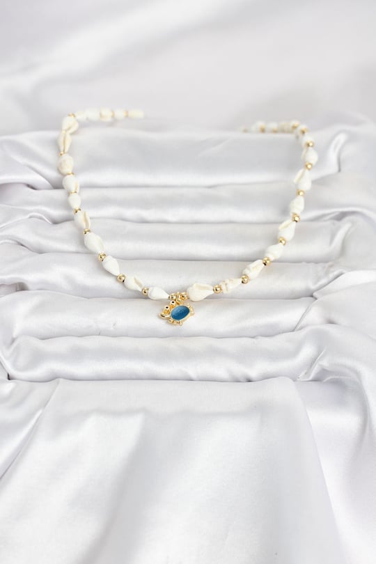 Doğal Deniz Kabuğu Dizili Yengeç Model Kolye