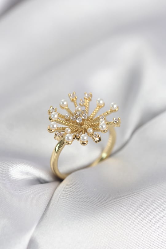 Gold Renk Karahindiba Model Zirkon Taşlı Kadın Yüzük