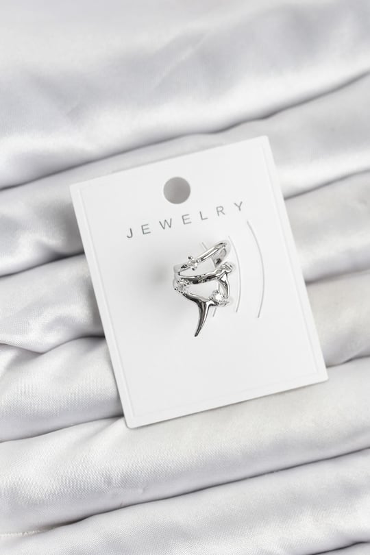 Gümüş Renk Pirinç Diken Model Kıkırdak Earcuff Küpe