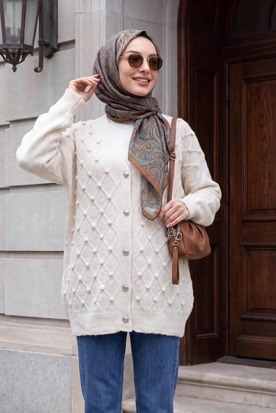 Womens Textured Pom-Pom Detail Button-Front Knit Cardigan - Stone