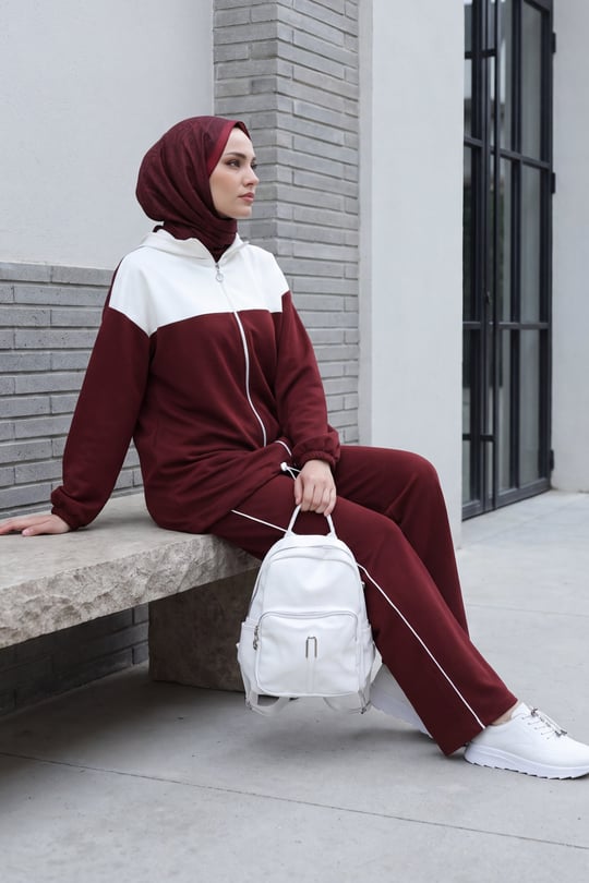 Womens Front Zip-Up Sleeve and Hem Elastic Two-Thread Jersey Set -Burgundy