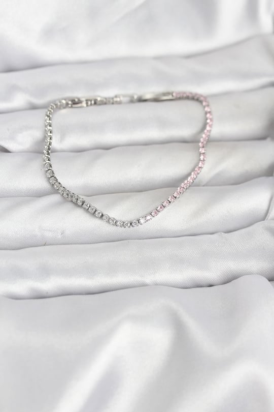 Pembe ve Beyaz Zirkon Taşlı Gümüş Renk Su Yolu Kadın Bileklik