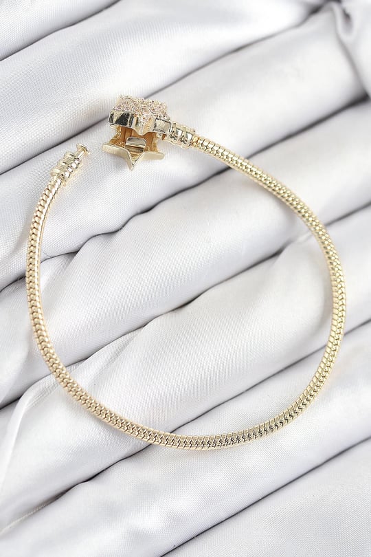 Pirinç Charm Zirkon Taşlı Yıldız Model Gold Renk Kadın Bileklik