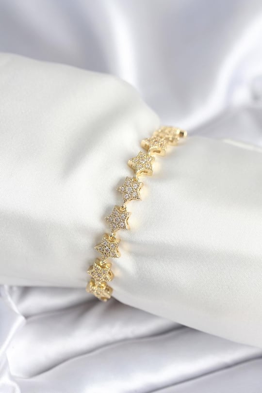 Pirinç Gold Renk Yıldız Model Kadın Bileklik