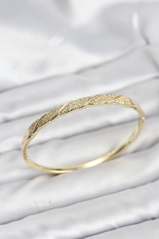 Pirinç Gold Renk Zirkon Taşlı Model Kadın Kelepçe Bileklik