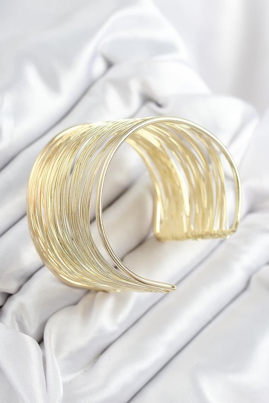 Pirinç Tel Sarma Model Gold Renk Kadın Bileklilk