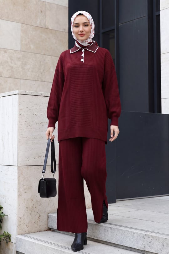 Polo Yaka Düğmeli Fitilli Yırtmaçlı Triko Takım  -Bordo
