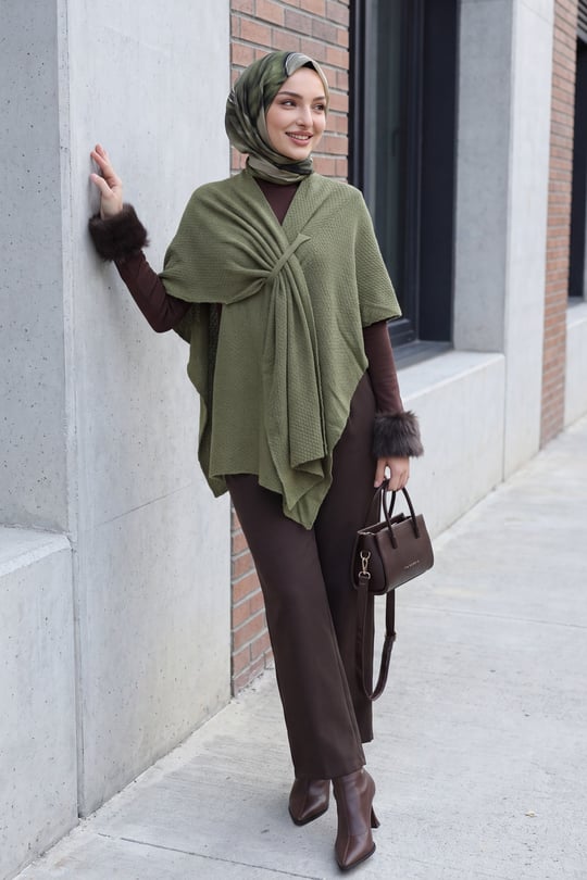 Womens Relaxed-Fit Casual Knit Poncho - Olive Green