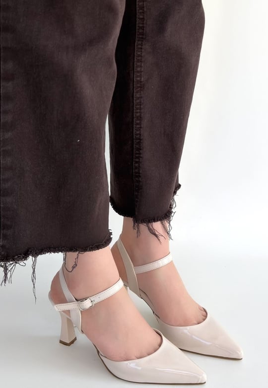 Suden Rugan Topuklu Ayakkabı -Bej