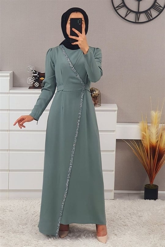 Taş Detaylı Belden Bağlamalı Elbise -Yeşil