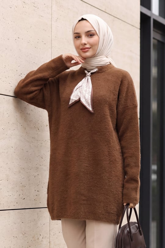 Yakası Fular Detaylı Yumoş Triko Tunik -Kahverengi