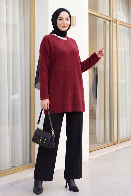 Yakası İnci Detaylı Yumoş Triko Tunik  -Bordo