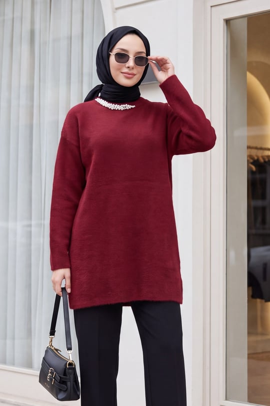 Yakası İnci Detaylı Yumoş Triko Tunik  -Bordo