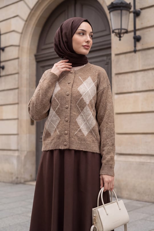 Womens Round-Neck Front Button-Front Diamond-Pattern Pattern Soft Knit Cardigan - Mink