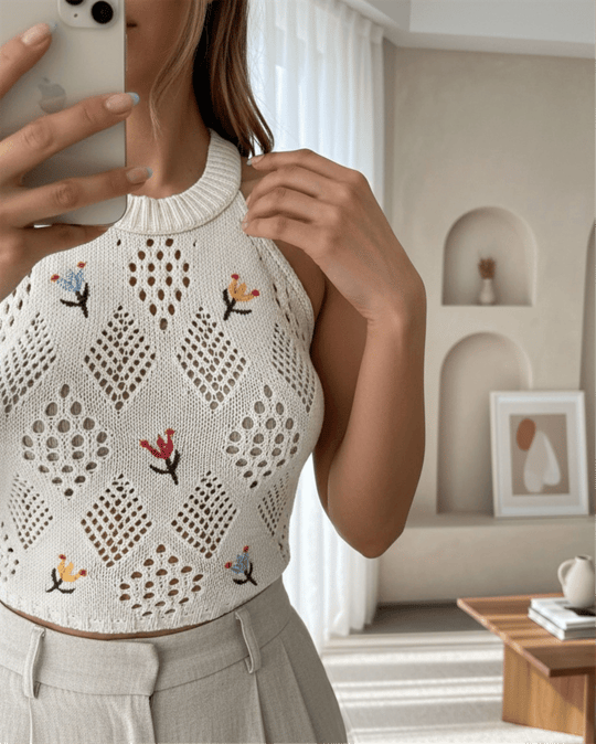 Ajurlu Nakışlı Sıfır Kol Triko Crop -Krem