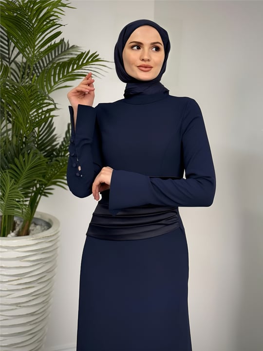 Beli Drapeli Kolu Düğmeli Krep Elbise -Laci
