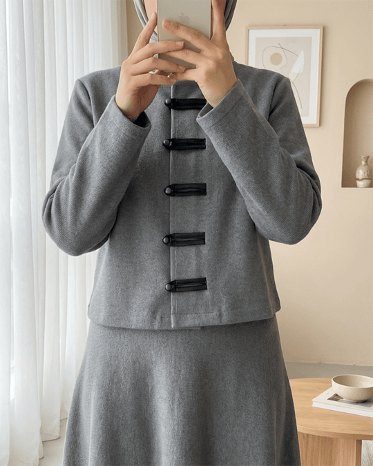 Deri Detaylı Önü Düğmeli Etekli Selanik Takım -Gri