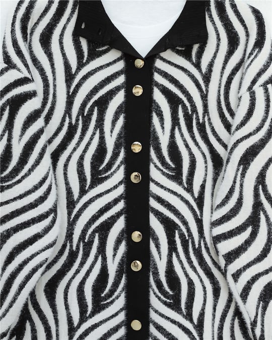 Düğmeli Zebra Desen Sakallı Triko Hırka -Siyah