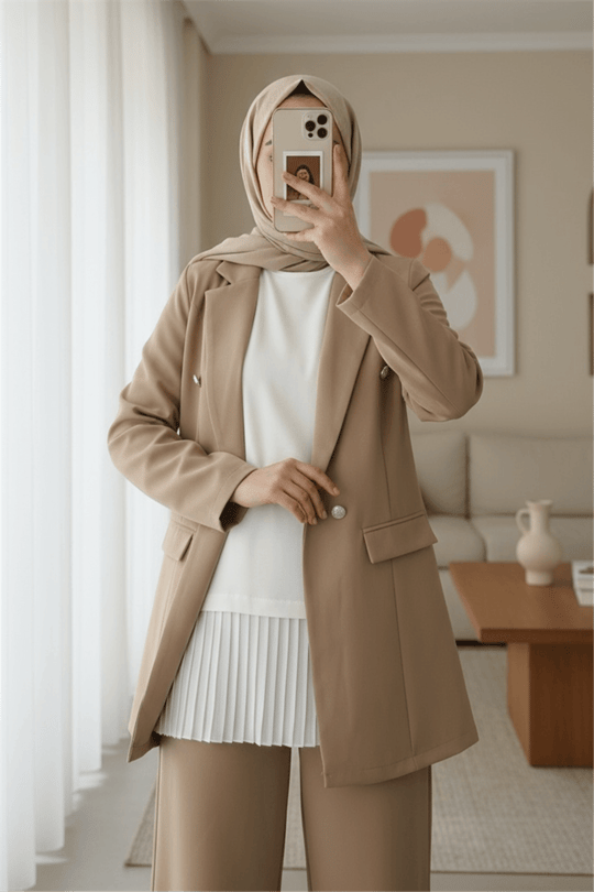 Eteği Tül Detaylı Pliseli Penye İçlik -Ekru
