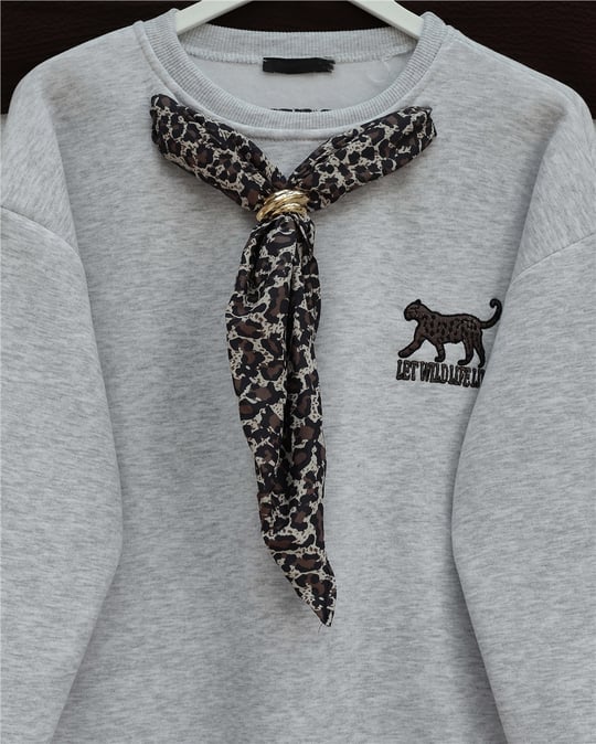 Fularlı Leopar Armalı 3 İplik Sweat -Açık Gri