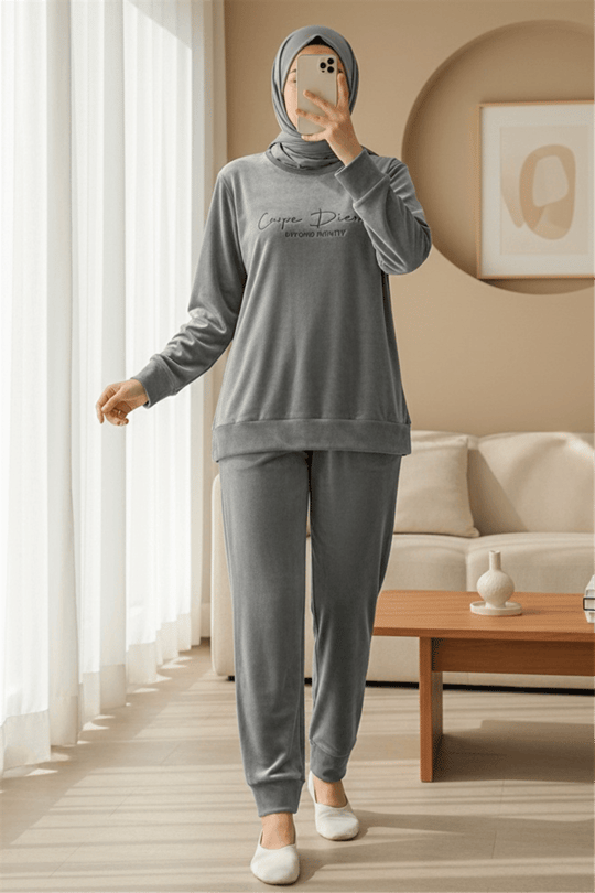 Kabartma Yazılı Fransız Kadife Pijama Takımı -Gri