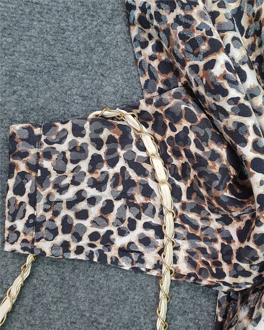 Leopar Desen Düğmeli Oval Kesim Gömlek -Leopar