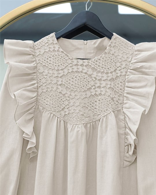 Omuz Fırfırlı Robası Dantel İşlemeli Poplin Tunik    -Taş