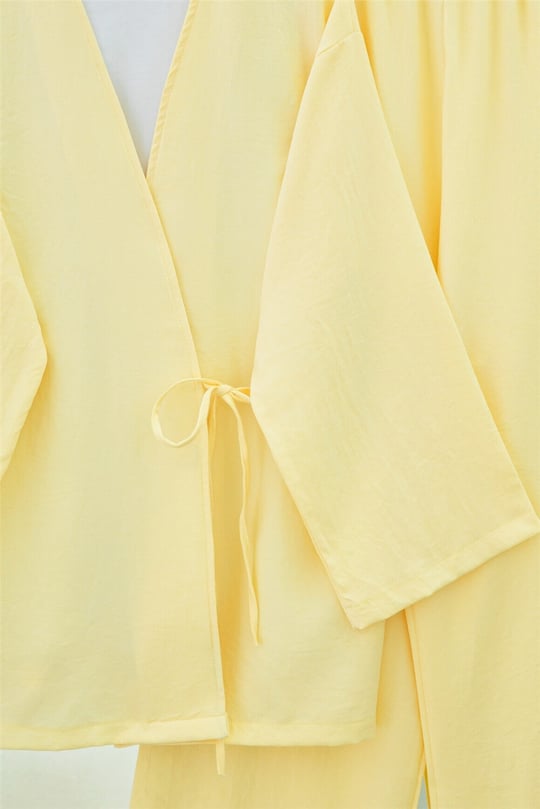 Önden Bağlamalı Pantolonlu Kimono Takım         -Açık Sarı