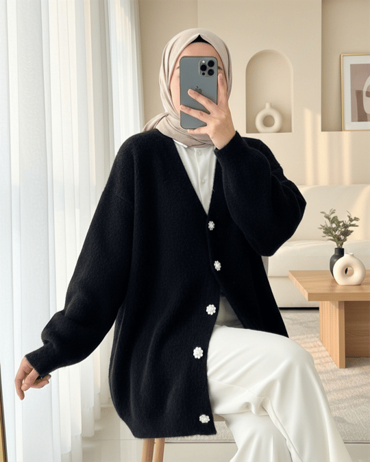 Womens Front Button-Front Eyelash-Knit Relaxed Knit Cardigan - Black